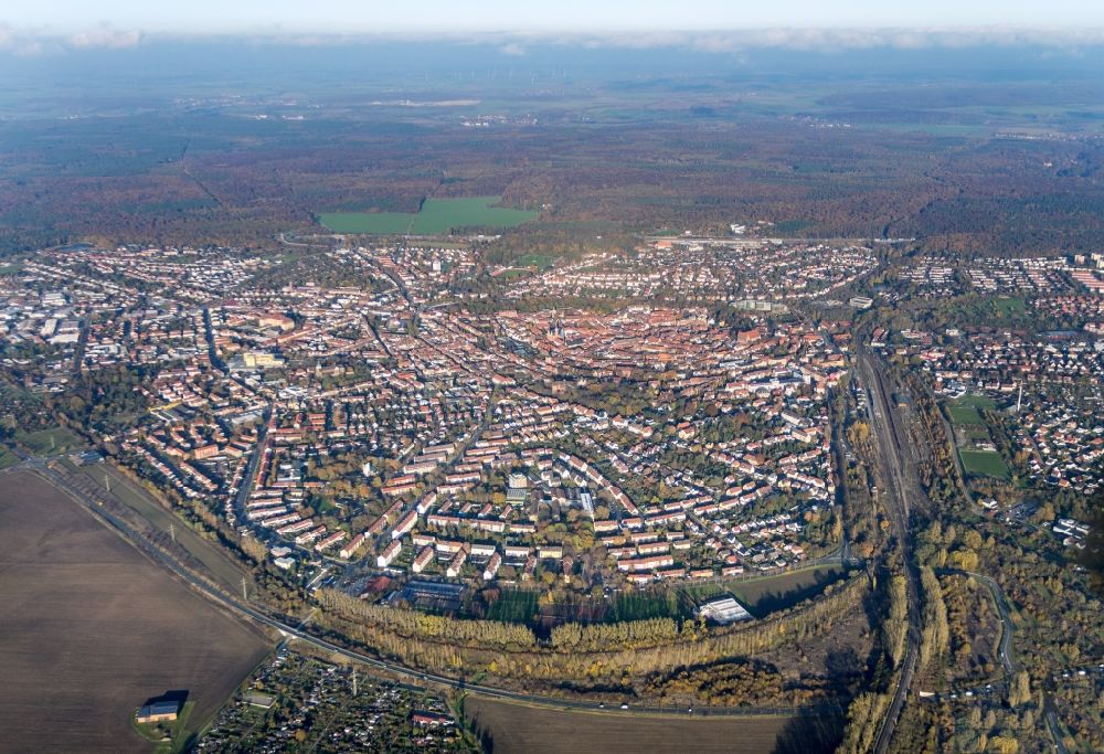 Helmstedt von oben - Stadtansicht von Helmstedt im Bundesland Niedersachsen