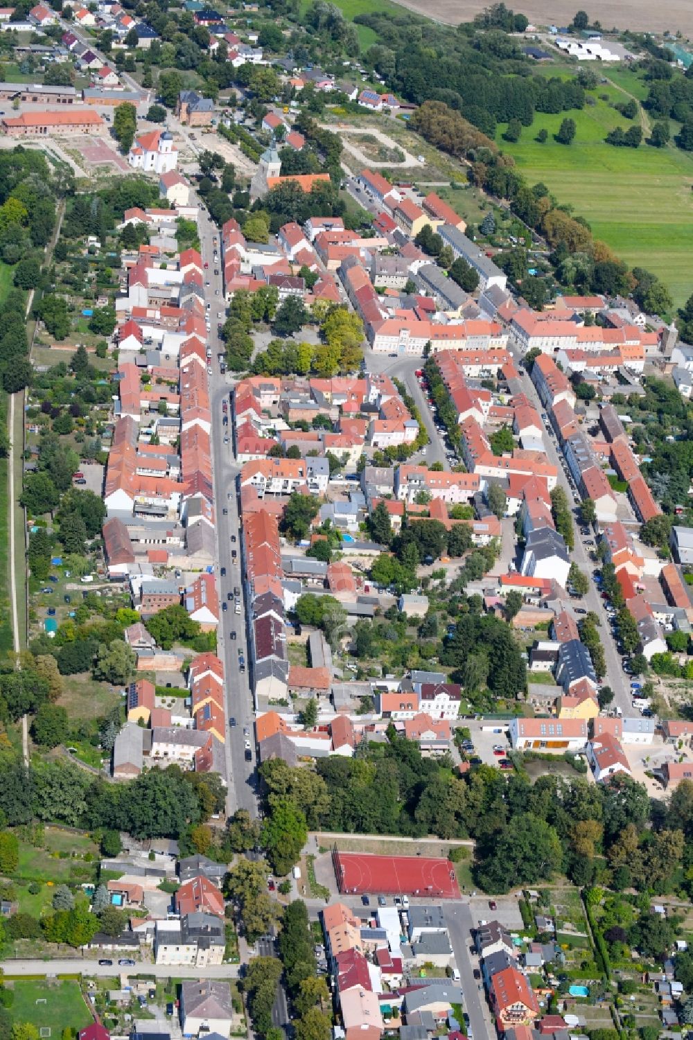 Altlandsberg von oben - Stadtansicht vom Innenstadtbereich in Altlandsberg im Bundesland Brandenburg, Deutschland