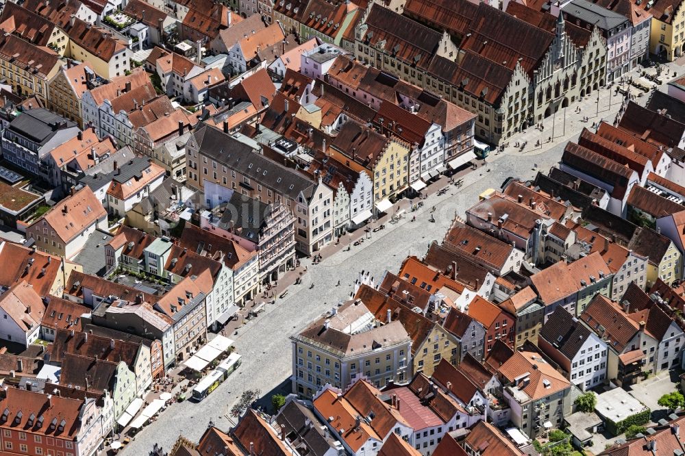 Luftbild Landshut - Stadtansicht vom Innenstadtbereich Altstadt in Landshut im Bundesland Bayern, Deutschland