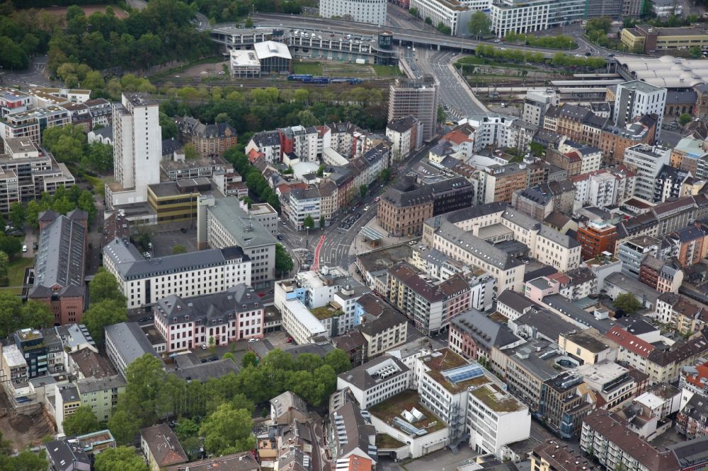 Luftbild Mainz - Stadtansicht vom Innenstadtbereich der Altstadt in Mainz im Bundesland Rheinland-Pfalz, Deutschland