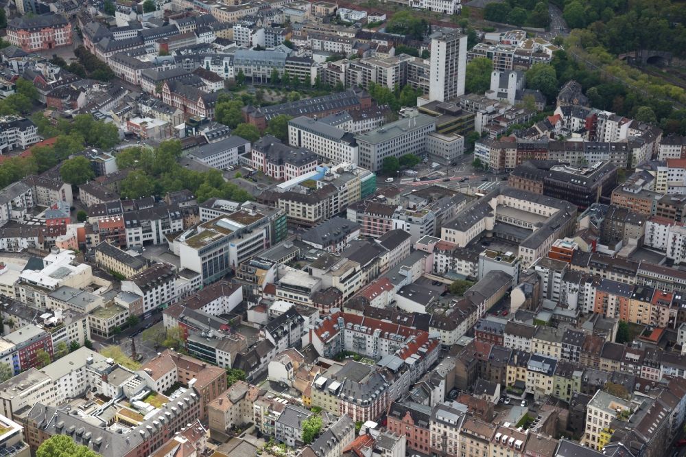 Mainz von oben - Stadtansicht vom Innenstadtbereich der Altstadt in Mainz im Bundesland Rheinland-Pfalz, Deutschland