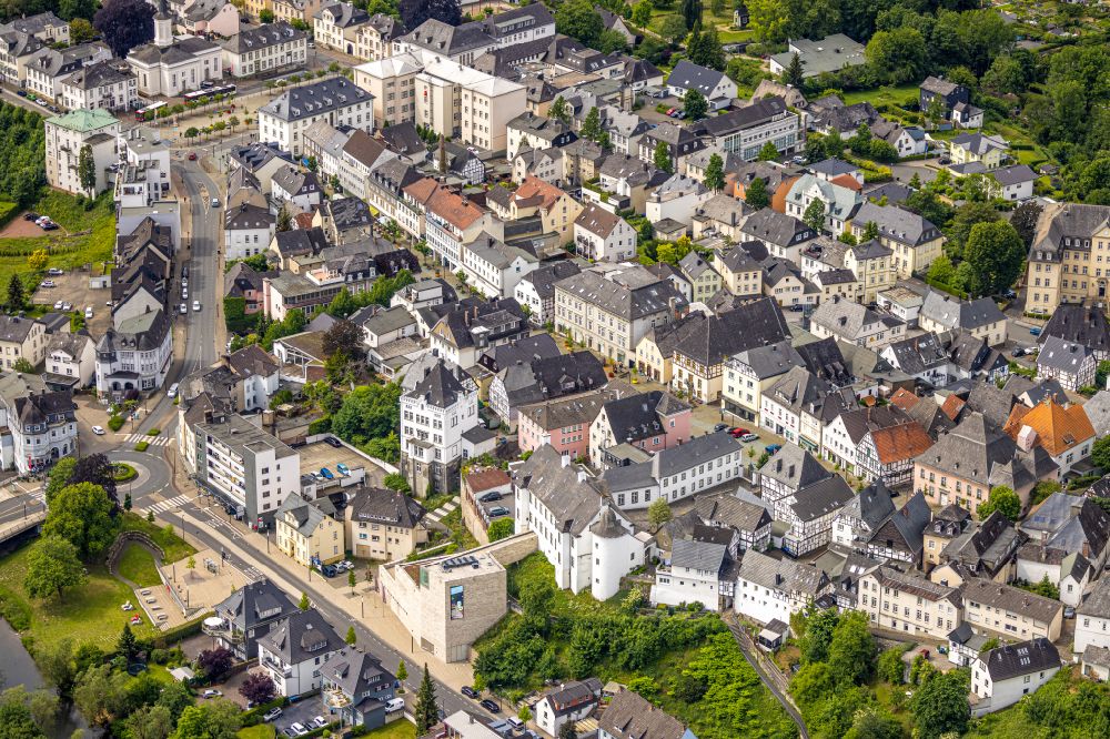 Luftaufnahme Arnsberg - Stadtansicht vom Innenstadtbereich in Arnsberg im Bundesland Nordrhein-Westfalen, Deutschland