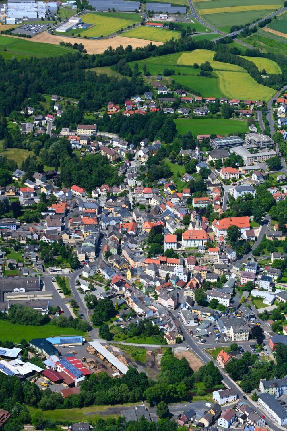 Luftbild Arzberg - Stadtansicht vom Innenstadtbereich in Arzberg im Bundesland Bayern, Deutschland