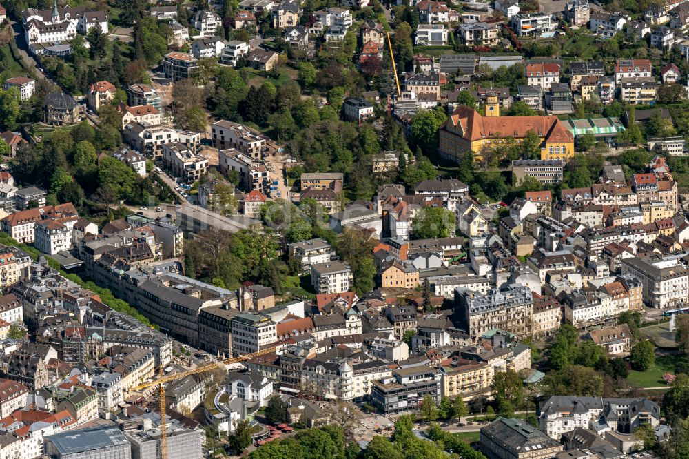 Luftbild Baden-Baden - Stadtansicht vom Innenstadtbereich in Baden-Baden im Bundesland Baden-Württemberg, Deutschland