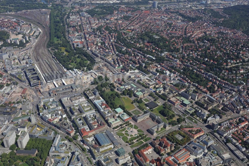 Luftaufnahme Stuttgart - Stadtansicht vom Innenstadtbereich Baustellen am Hauptbahnhof im Ortsteil Oberer Schlossgarten in Stuttgart im Bundesland Baden-Württemberg, Deutschland