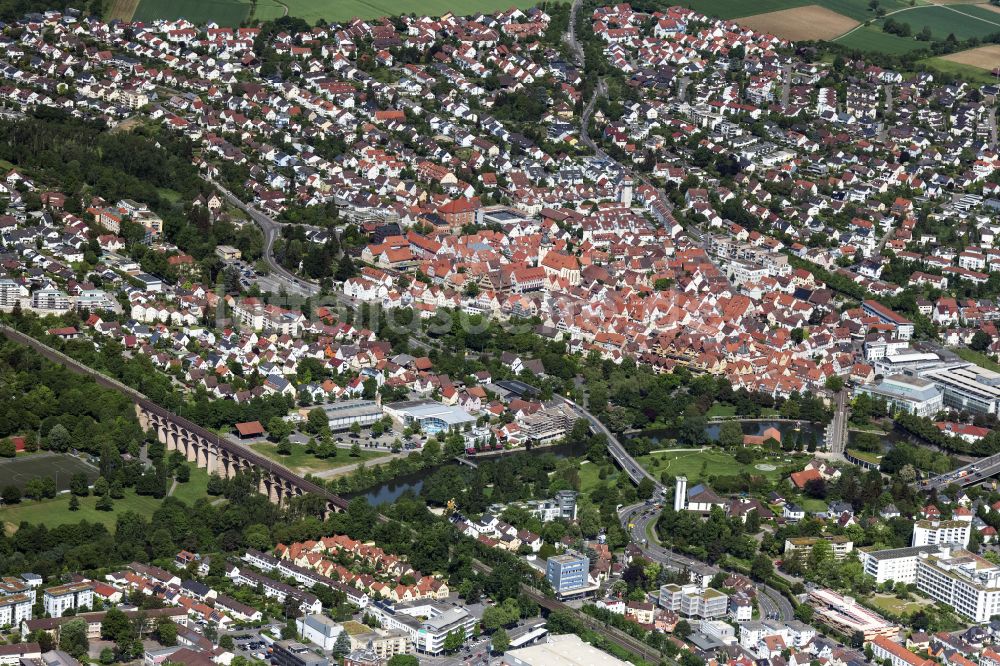 Bietigheim-Bissingen von oben - Stadtansicht vom Innenstadtbereich Bietigheim-Bissingen mit dem Enztalviadukt im Vordergrund in Bietigheim-Bissingen im Bundesland Baden-Württemberg, Deutschland