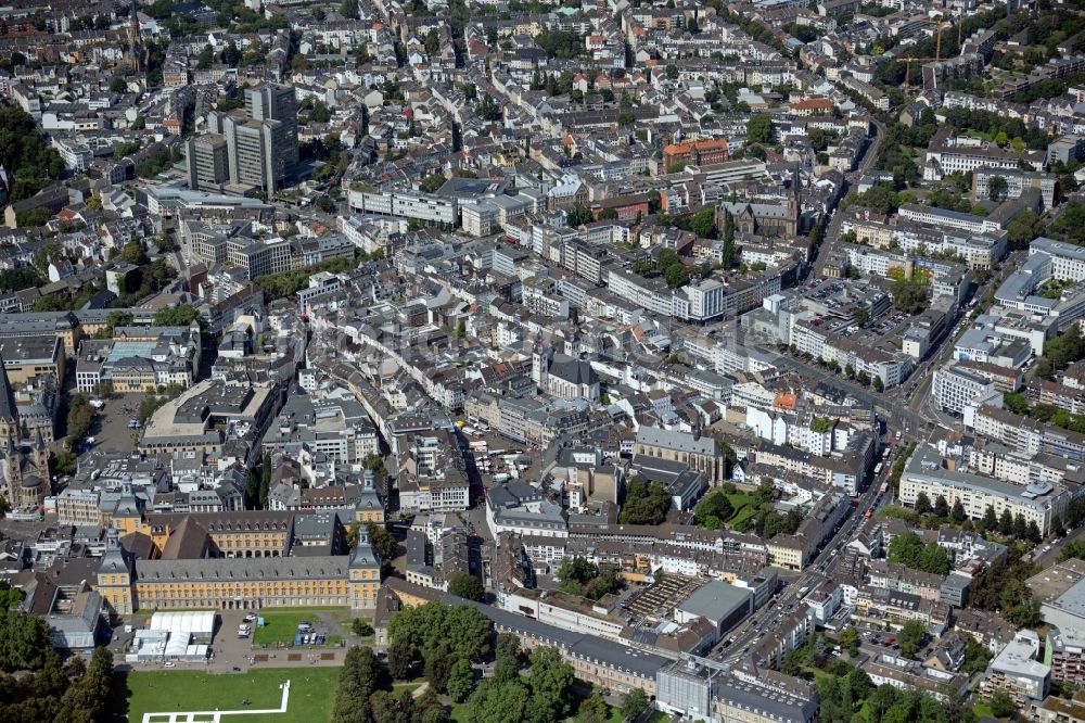 Bonn von oben - Stadtansicht vom Innenstadtbereich in Bonn im Bundesland Nordrhein-Westfalen, Deutschland