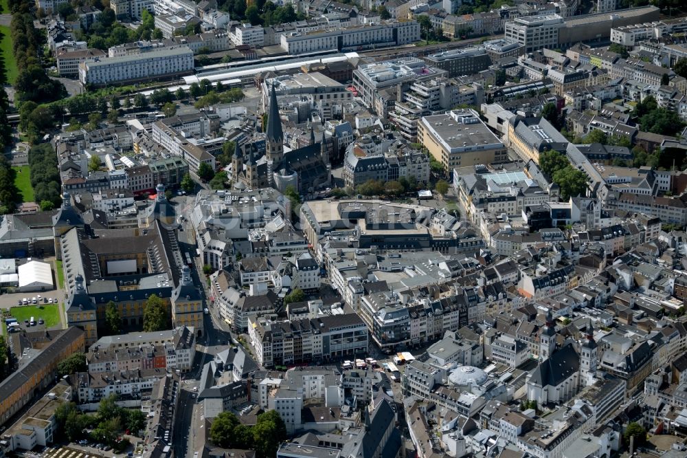 Bonn von oben - Stadtansicht vom Innenstadtbereich in Bonn im Bundesland Nordrhein-Westfalen, Deutschland