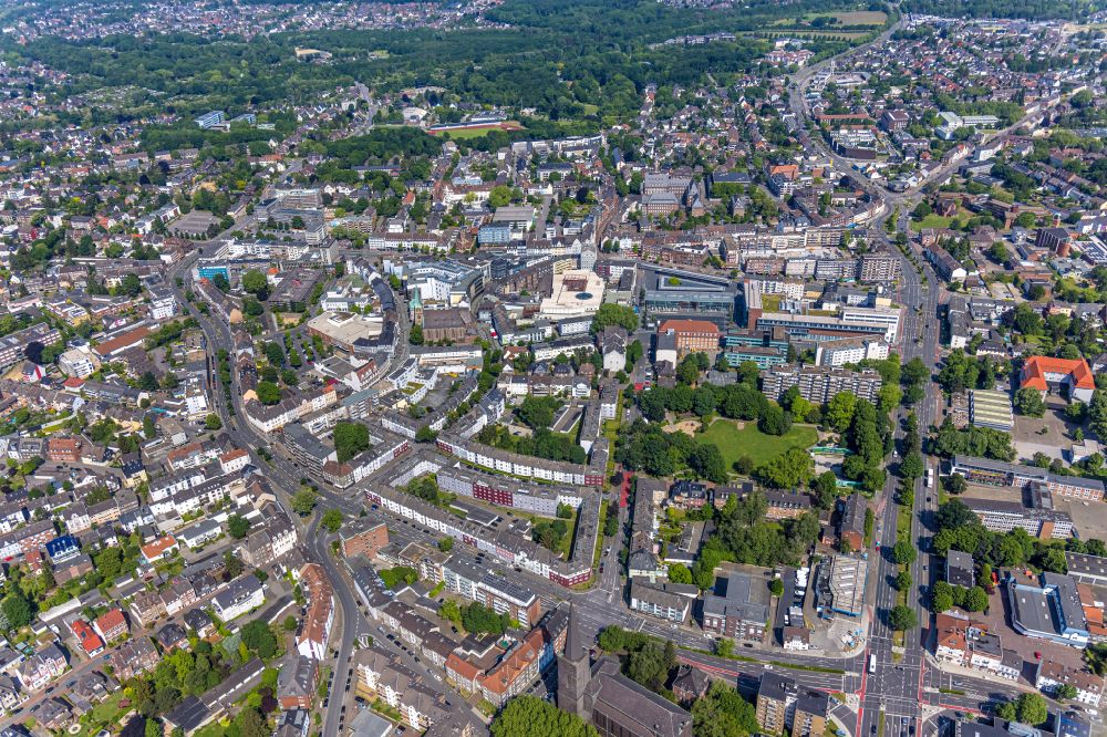 Luftaufnahme Bottrop - Stadtansicht vom Innenstadtbereich in Bottrop im Bundesland Nordrhein-Westfalen, Deutschland