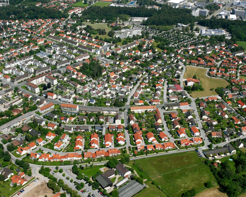 Burghausen von oben - Stadtansicht vom Innenstadtbereich in Burghausen im Bundesland Bayern, Deutschland