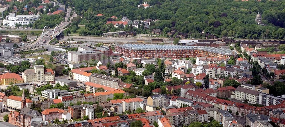 Dessau-Roßlau aus der Vogelperspektive: Stadtansicht vom Innenstadtbereich in Dessau-Roßlau im Bundesland Sachsen-Anhalt, Deutschland