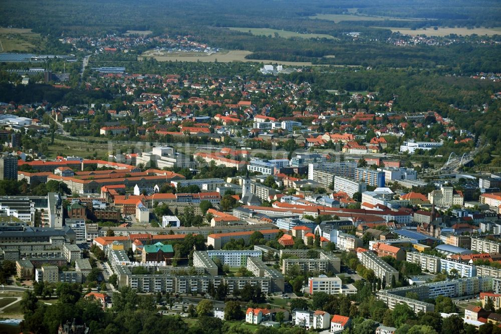 Dessau von oben - Stadtansicht vom Innenstadtbereich in Dessau im Bundesland Sachsen-Anhalt, Deutschland