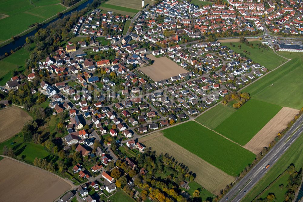 Luftaufnahme Donaustetten - Stadtansicht vom Innenstadtbereich in Donaustetten im Bundesland Baden-Württemberg, Deutschland