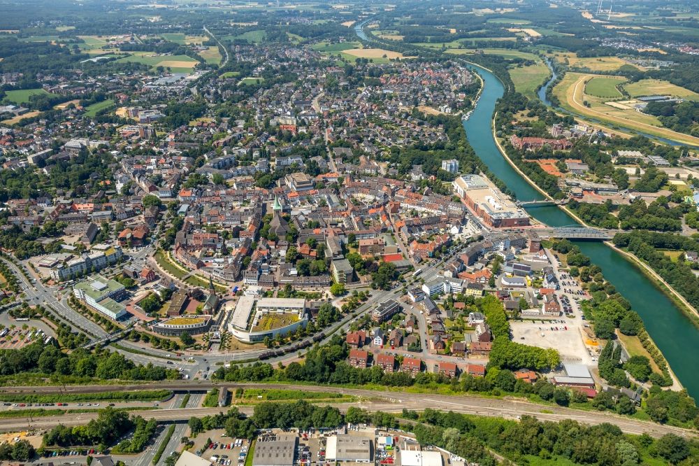 Dorsten aus der Vogelperspektive: Stadtansicht vom Innenstadtbereich in Dorsten im Bundesland Nordrhein-Westfalen, Deutschland