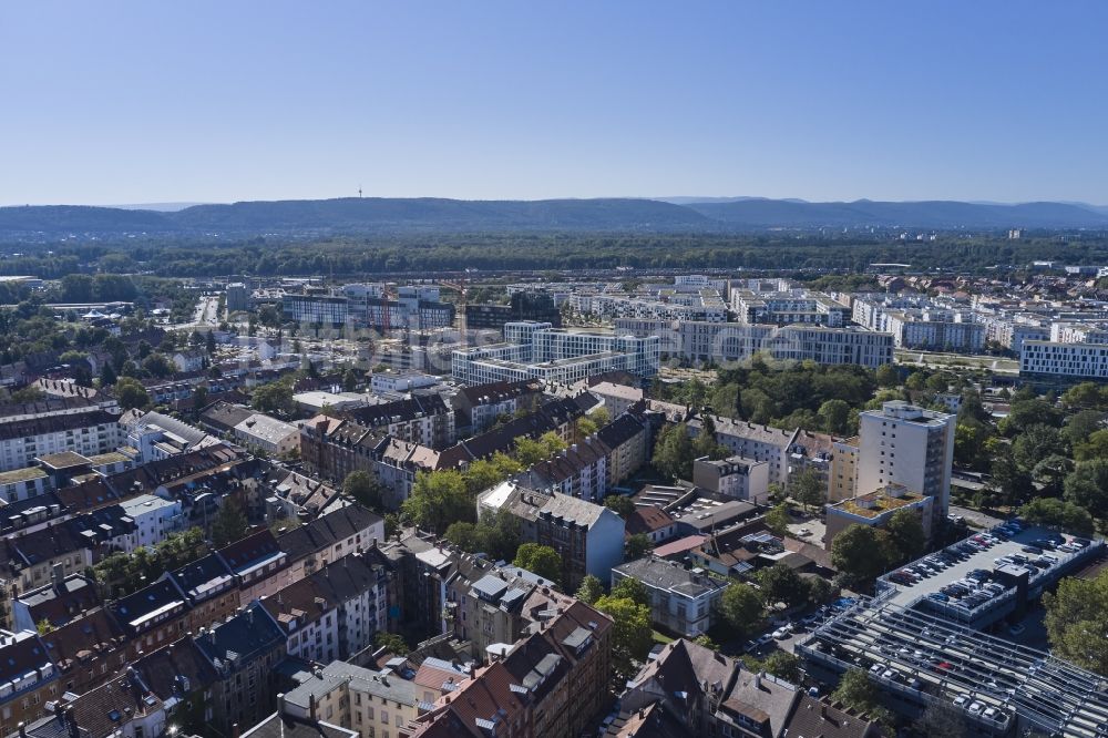 Luftbild Karlsruhe - Stadtansicht vom Innenstadtbereich Durlacher Tor in Karlsruhe im Bundesland Baden-Württemberg, Deutschland