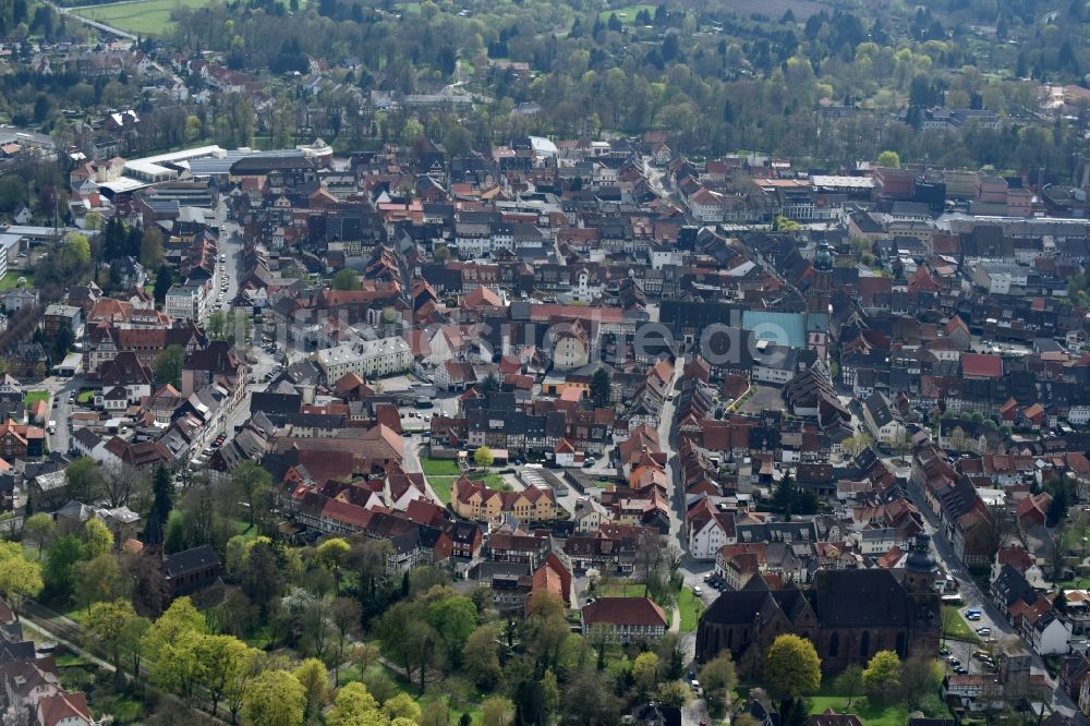 Einbeck von oben - Stadtansicht vom Innenstadtbereich in Einbeck im Bundesland Niedersachsen