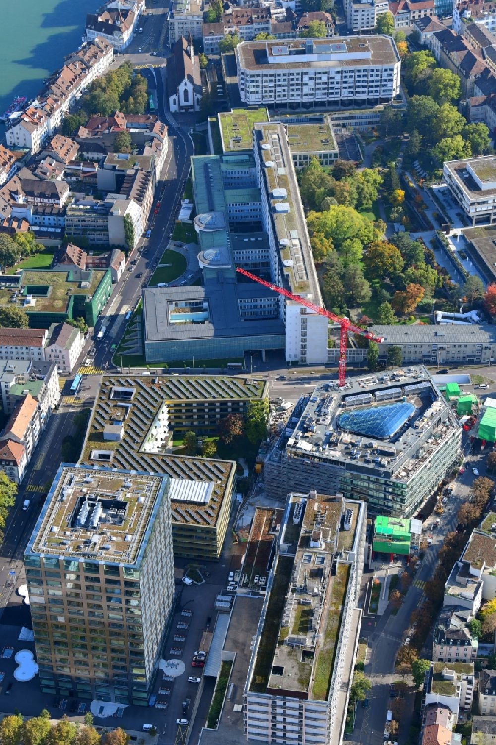 Basel von oben - Stadtansicht vom Innenstadtbereich entlang der Spitalstraße beim Schallemätteli Areal und Universitätsspital in Basel, Schweiz