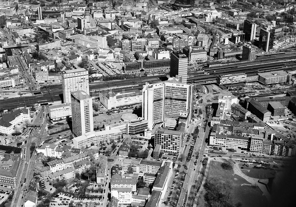 Luftbild Essen - Stadtansicht vom Innenstadtbereich in Essen im Bundesland Nordrhein-Westfalen, Deutschland