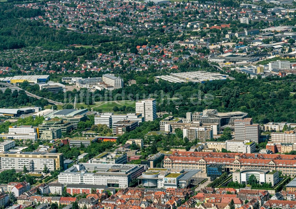 Luftaufnahme Südweststadt - Stadtansicht vom Innenstadtbereich Filmpalast und Heinrich Herz Schule in Südweststadt im Bundesland Baden-Württemberg, Deutschland
