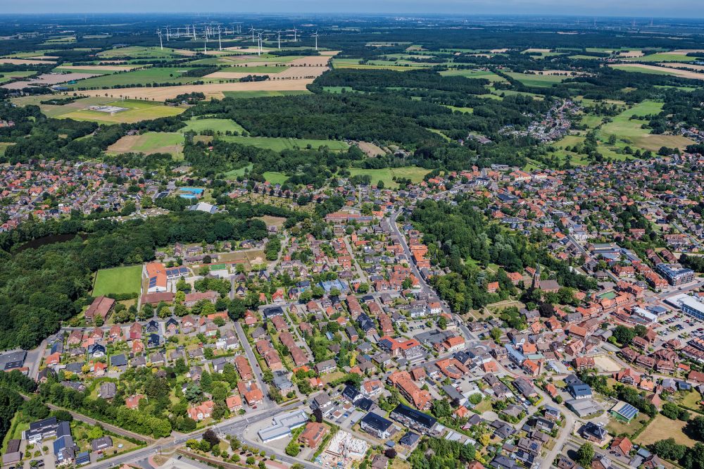 Harsefeld von oben - Stadtansicht vom Innenstadtbereich in Harsefeld im Bundesland Niedersachsen, Deutschland