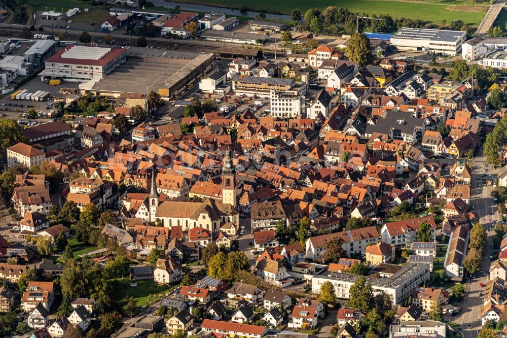 Luftbild Haslach im Kinzigtal - Stadtansicht vom Innenstadtbereich in Haslach im Kinzigtal im Bundesland Baden-Württemberg, Deutschland