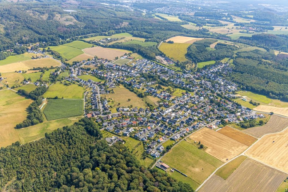 Luftaufnahme Holzen - Stadtansicht vom Innenstadtbereich in Holzen im Bundesland Nordrhein-Westfalen, Deutschland