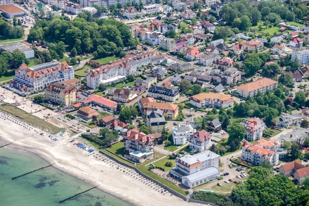 Luftaufnahme Kühlungsborn - Stadtansicht vom Innenstadtbereich in Kühlungsborn im Bundesland Mecklenburg-Vorpommern, Deutschland