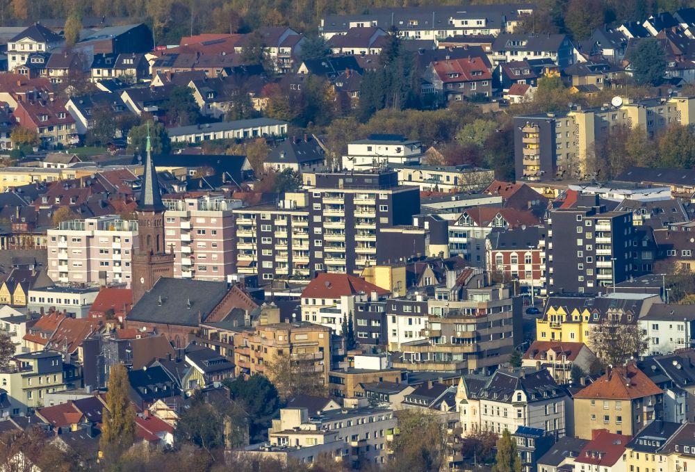 Luftaufnahme Bochum - Stadtansicht vom Innenstadtbereich mit dem Kirchengebäude der Friedenskirche in Bochum im Bundesland Nordrhein-Westfalen, Deutschland