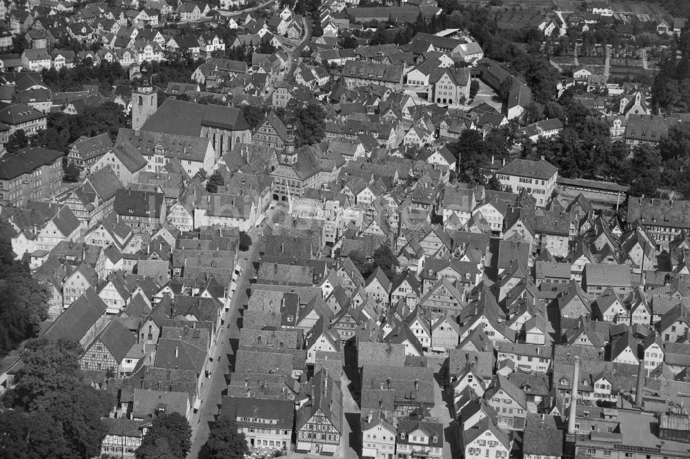 Kirchheim unter Teck von oben - Stadtansicht vom Innenstadtbereich in Kirchheim unter Teck im Bundesland Baden-Württemberg, Deutschland