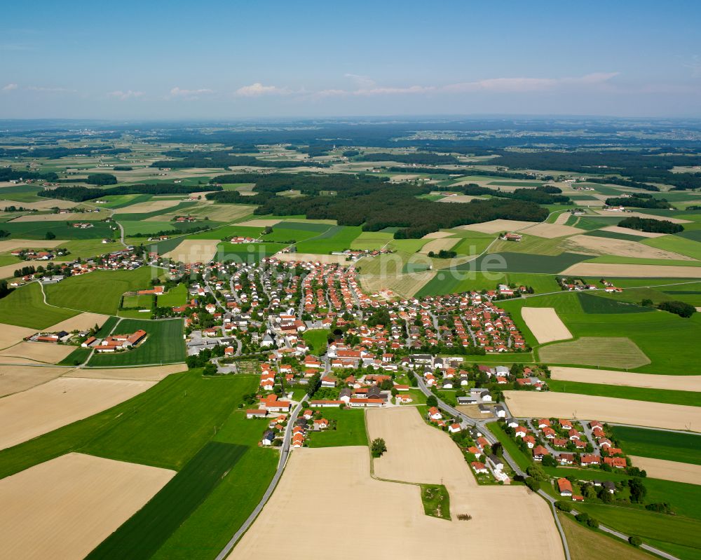 Luftbild Kirchweidach - Stadtansicht vom Innenstadtbereich in Kirchweidach im Bundesland Bayern, Deutschland