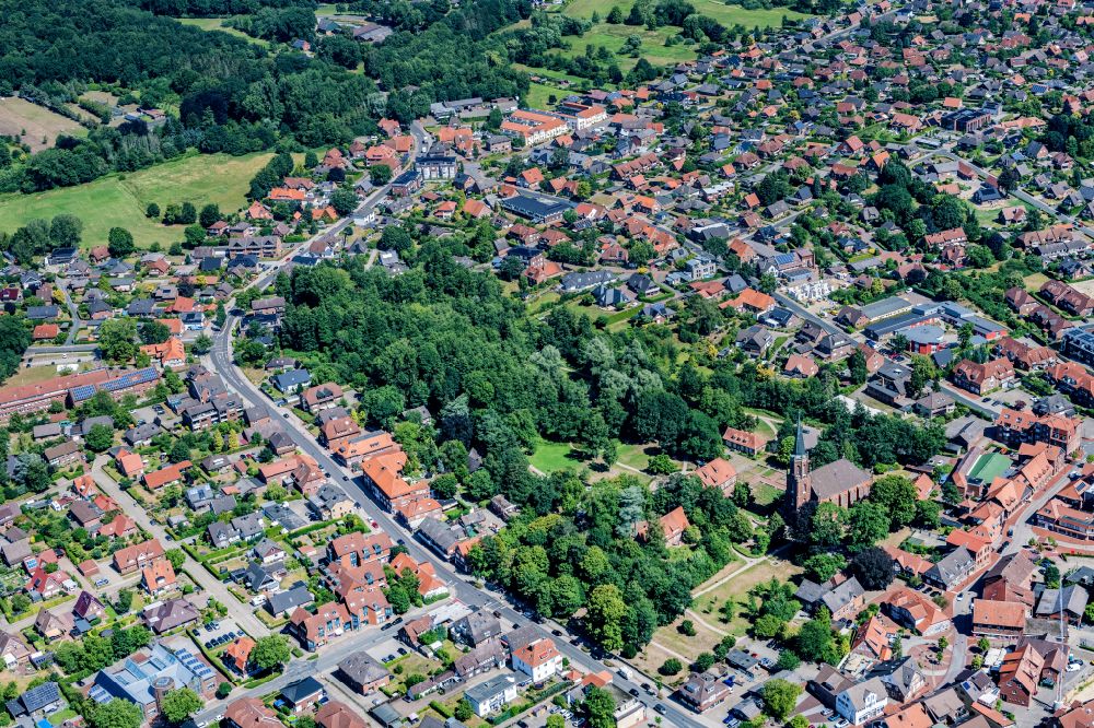 Luftbild Harsefeld - Stadtansicht vom Innenstadtbereich Klosterpark in Harsefeld im Bundesland Niedersachsen, Deutschland