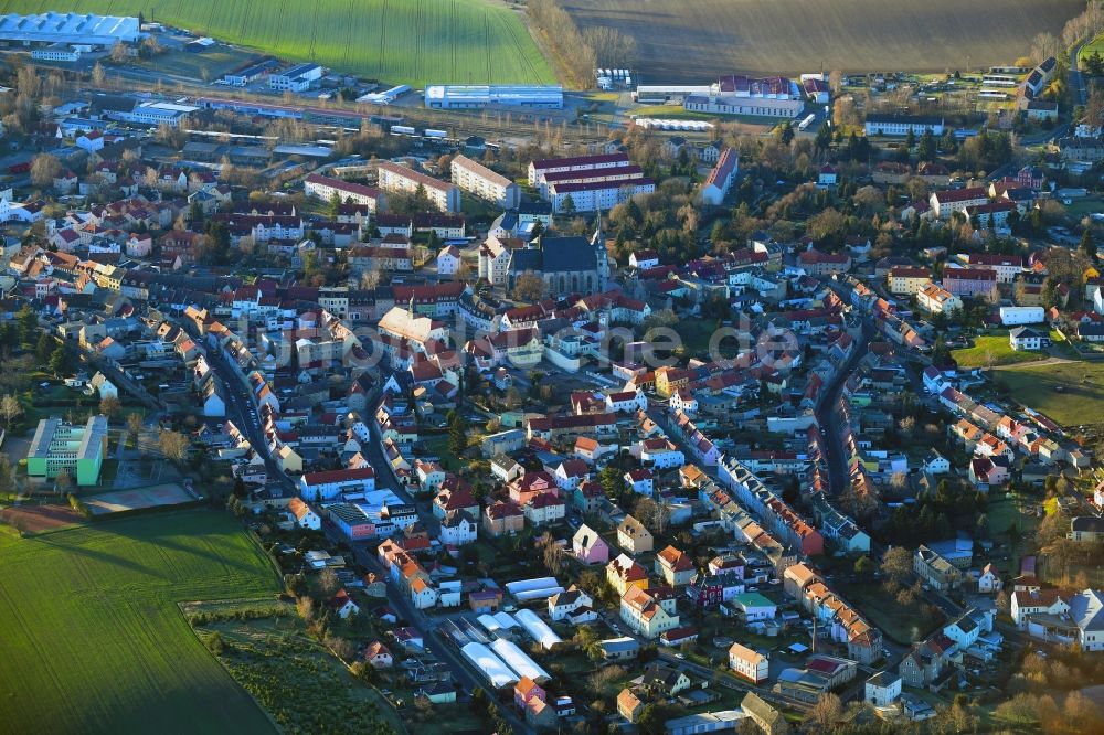 Lommatzsch von oben - Stadtansicht vom Innenstadtbereich in Lommatzsch im Bundesland Sachsen, Deutschland