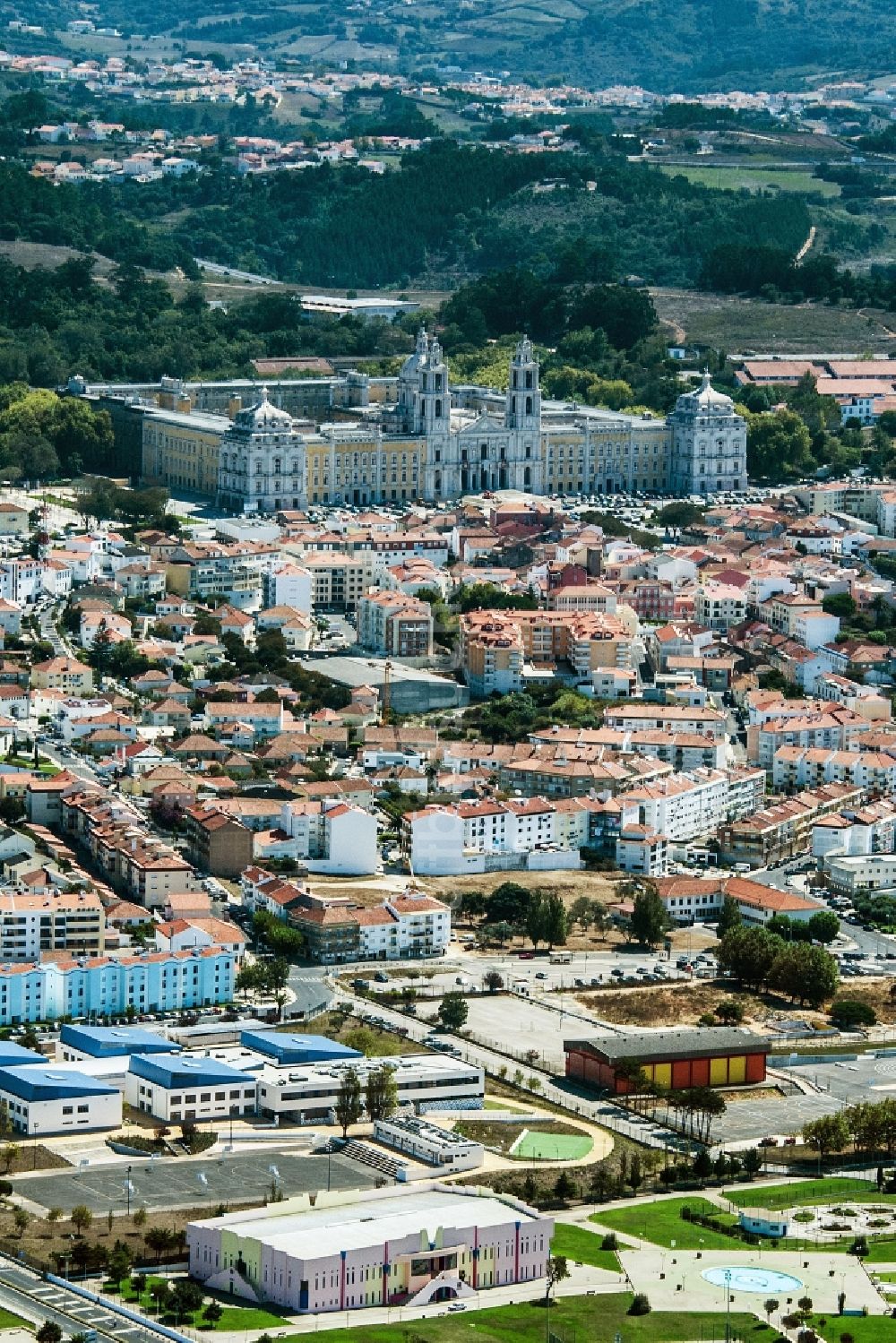 Mafra aus der Vogelperspektive: Stadtansicht vom Innenstadtbereich in Mafra in Lisboa, Portugal