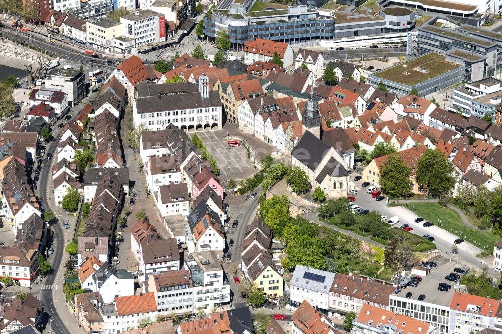 Luftaufnahme Böblingen - Stadtansicht vom Innenstadtbereich mit Marktplatz und Stadtverwaltung in Böblingen im Bundesland Baden-Württemberg, Deutschland