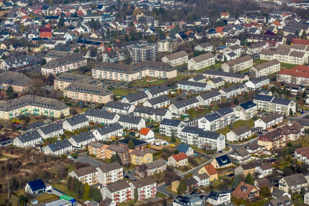 Menden (Sauerland) aus der Vogelperspektive: Stadtansicht vom Innenstadtbereich in Menden (Sauerland) im Bundesland Nordrhein-Westfalen