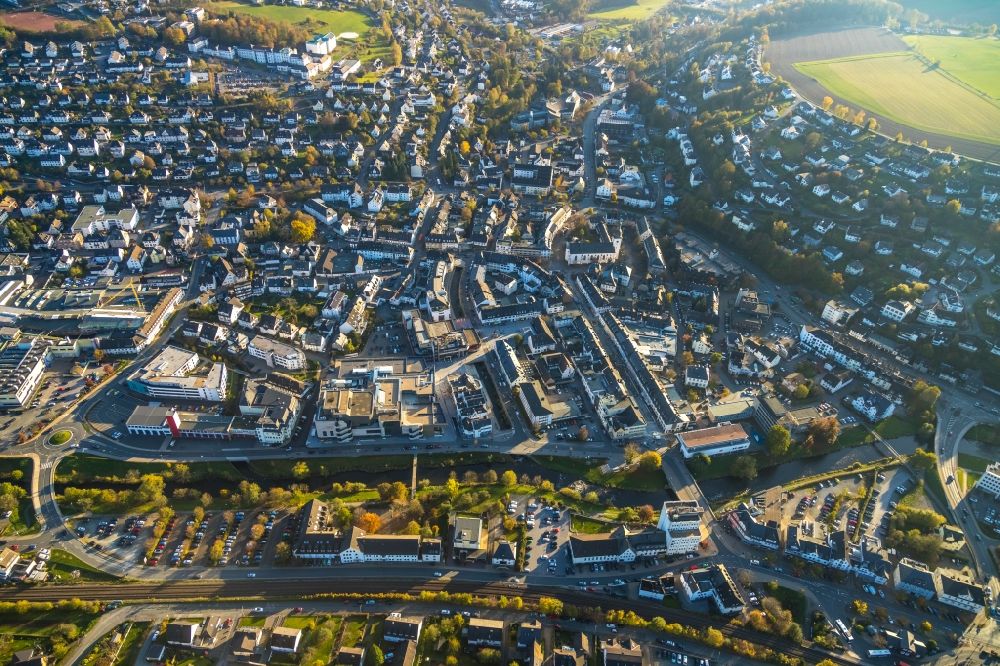 Luftbild Meschede - Stadtansicht vom Innenstadtbereich in Meschede im Bundesland Nordrhein-Westfalen, Deutschland