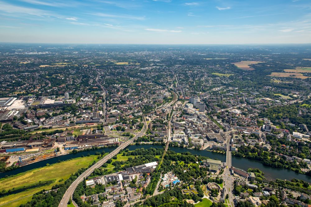 Luftbild Mülheim an der Ruhr - Stadtansicht vom Innenstadtbereich in Mülheim an der Ruhr im Bundesland Nordrhein-Westfalen, Deutschland
