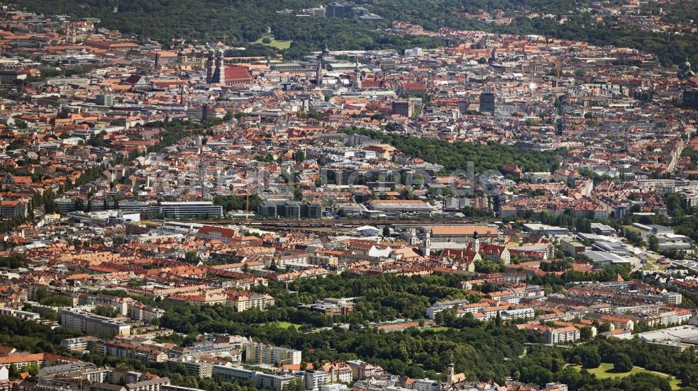 Luftbild München - Stadtansicht vom Innenstadtbereich in München im Bundesland Bayern, Deutschland