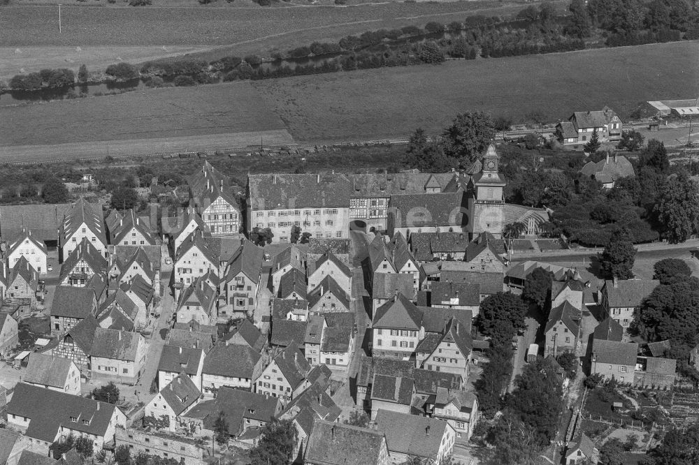 Luftaufnahme Neuenstadt am Kocher - Stadtansicht vom Innenstadtbereich in Neuenstadt am Kocher im Bundesland Baden-Württemberg, Deutschland