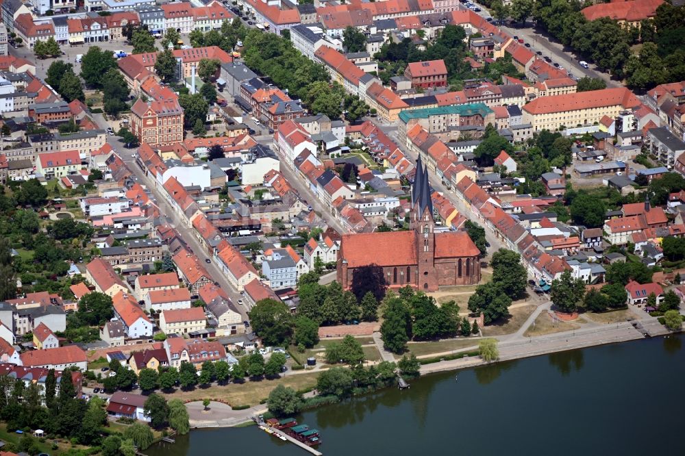 Neuruppin aus der Vogelperspektive: Stadtansicht vom Innenstadtbereich in Neuruppin im Bundesland Brandenburg, Deutschland