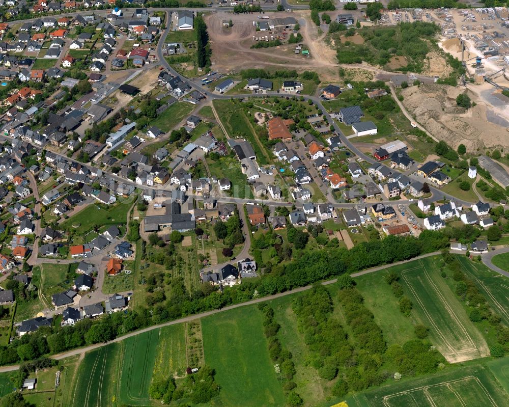 Luftaufnahme Ochtendung - Stadtansicht vom Innenstadtbereich in Ochtendung im Bundesland Rheinland-Pfalz