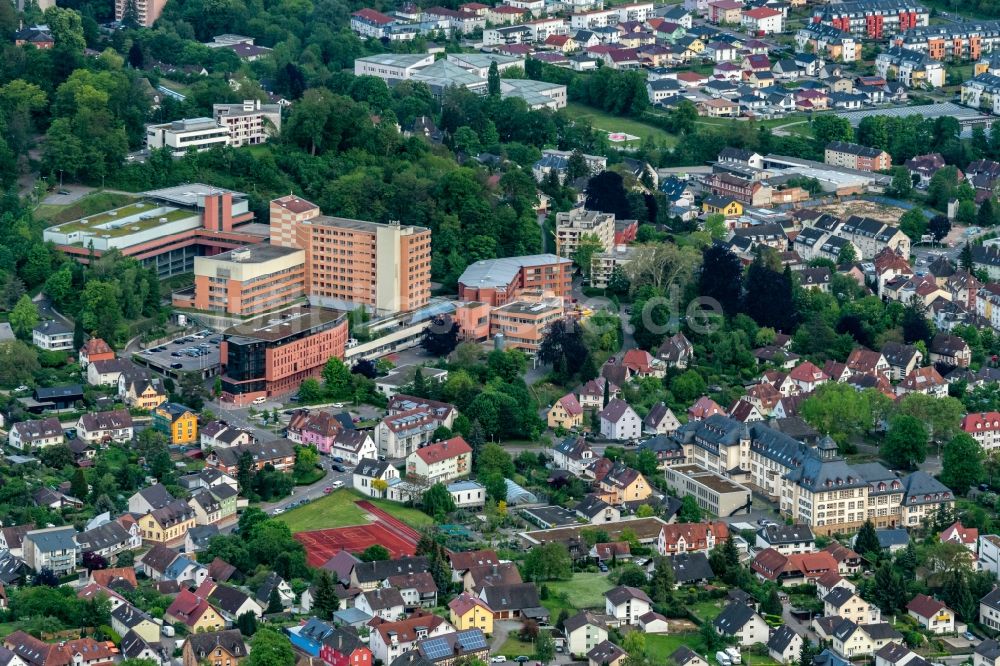 Lahr/Schwarzwald von oben - Stadtansicht vom Innenstadtbereich mit Ortenau Klinikum in Lahr/Schwarzwald im Bundesland Baden-Württemberg, Deutschland