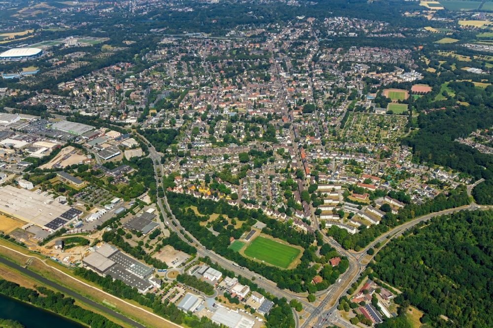 Gelsenkirchen von oben - Stadtansicht vom Innenstadtbereich im Ortsteil Erle in Gelsenkirchen im Bundesland Nordrhein-Westfalen, Deutschland