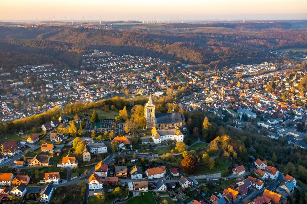 Marsberg von oben - Stadtansicht vom Innenstadtbereich im Ortsteil Obermarsberg in Marsberg im Bundesland Nordrhein-Westfalen, Deutschland