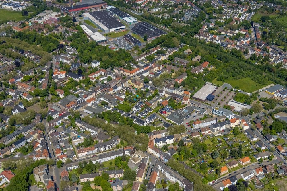 Gelsenkirchen von oben - Stadtansicht vom Innenstadtbereich im Ortsteil Rotthausen in Gelsenkirchen im Bundesland Nordrhein-Westfalen, Deutschland