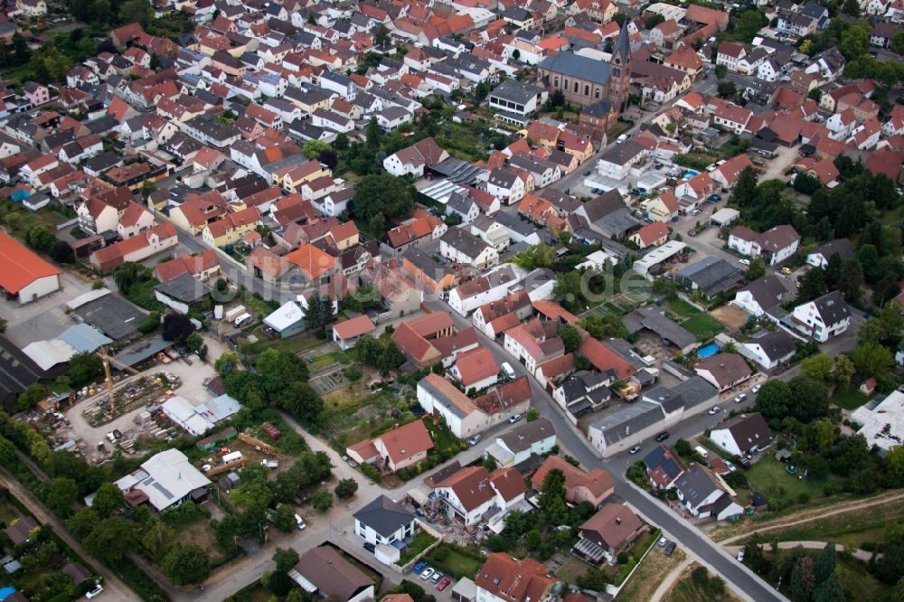 Luftbild Bobenheim-Roxheim - Stadtansicht vom Innenstadtbereich im Ortsteil Roxheim in Bobenheim-Roxheim im Bundesland Rheinland-Pfalz