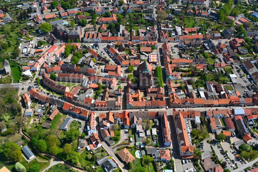 Luftaufnahme Osterburg (Altmark) - Stadtansicht vom Innenstadtbereich in Osterburg (Altmark) im Bundesland Sachsen-Anhalt, Deutschland
