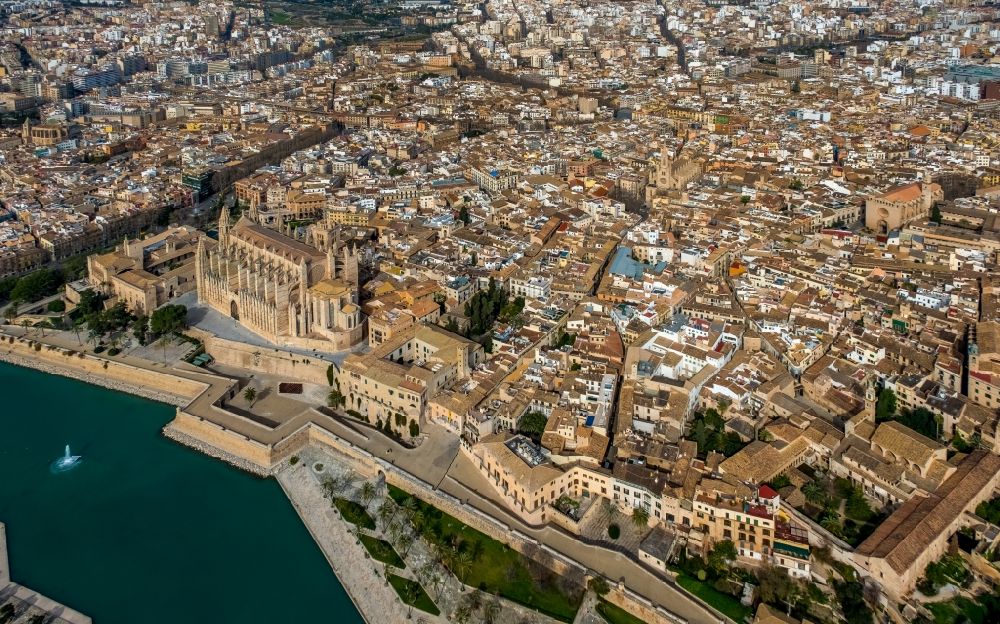 Luftbild Palma - Stadtansicht vom Innenstadtbereich in Palma in Balearische Insel Mallorca, Spanien