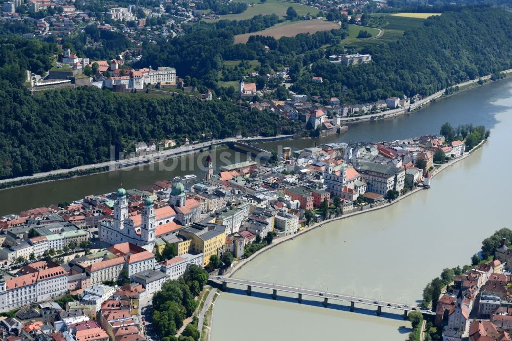 Luftbild Passau - Stadtansicht vom Innenstadtbereich in Passau im Bundesland Bayern, Deutschland