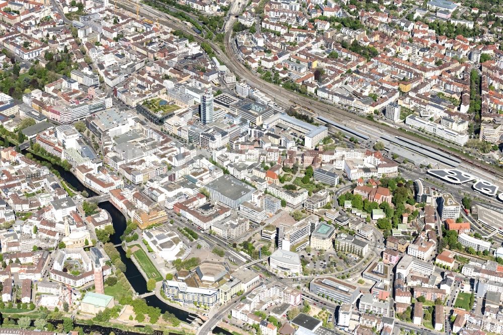 Luftaufnahme Pforzheim - Stadtansicht vom Innenstadtbereich in Pforzheim im Bundesland Baden-Württemberg, Deutschland